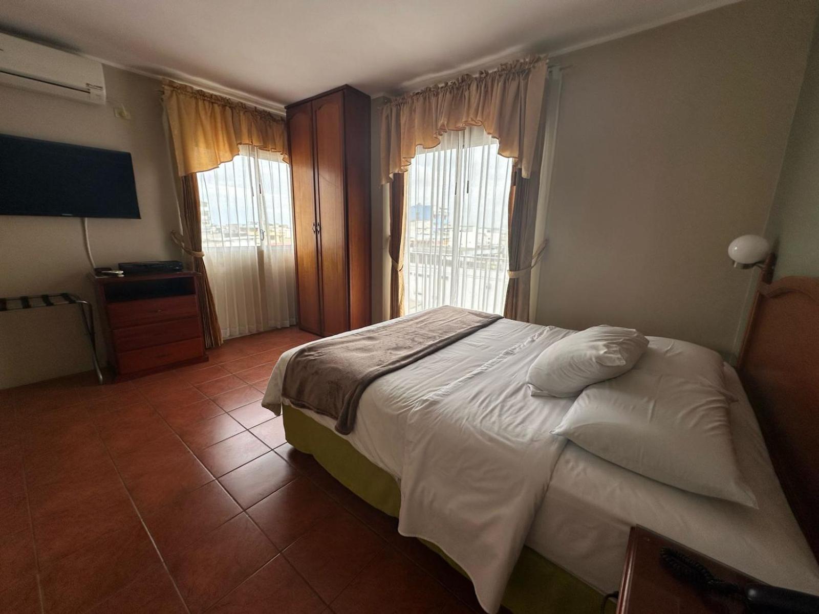 Grand Hotel Americano Machala Zewnętrze zdjęcie